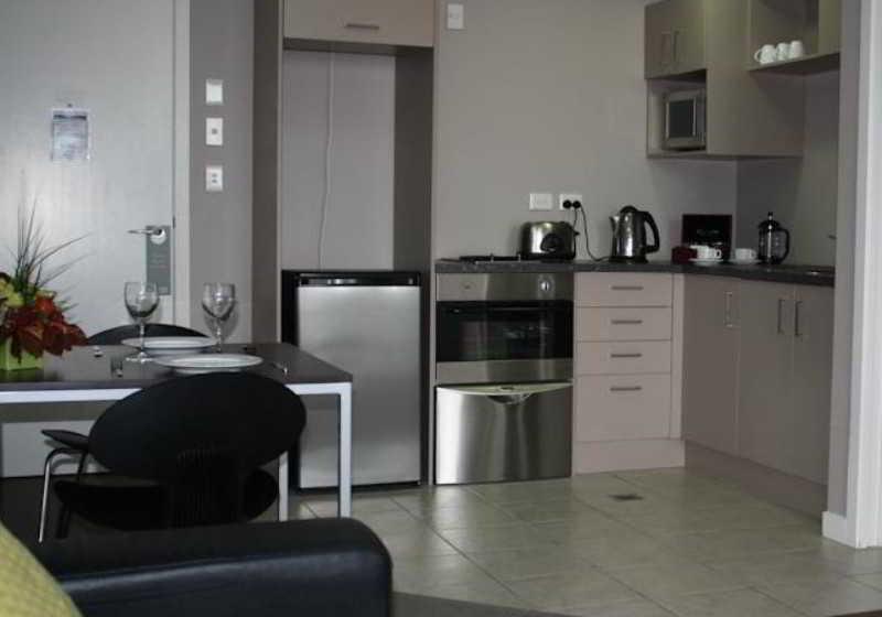 Quest On Ward Serviced Apartments Hamilton Esterno foto