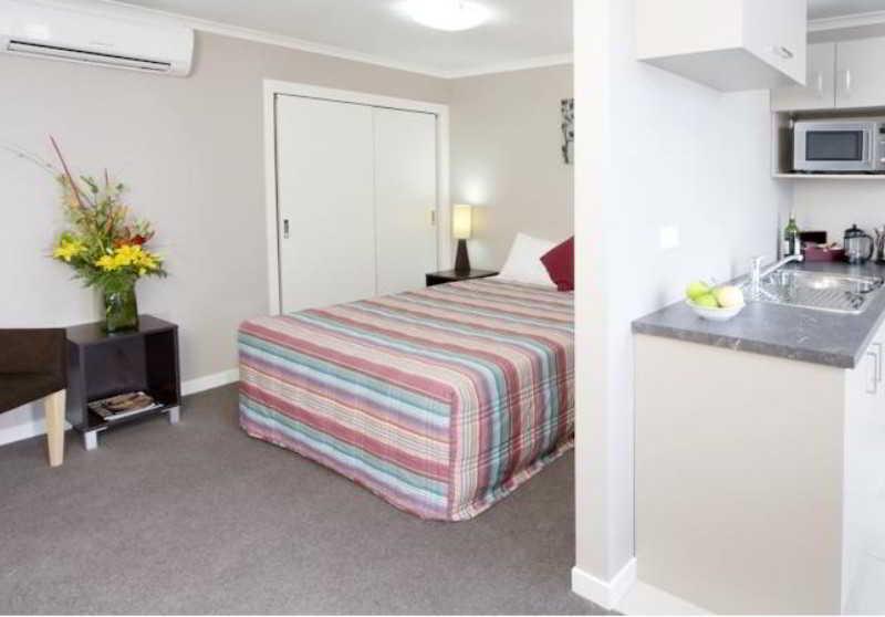 Quest On Ward Serviced Apartments Hamilton Esterno foto
