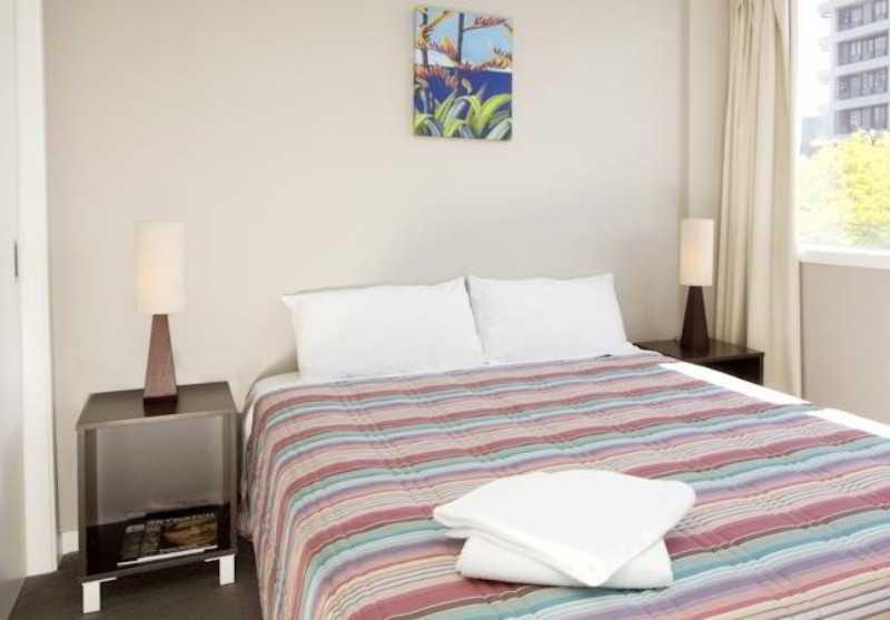 Quest On Ward Serviced Apartments Hamilton Esterno foto